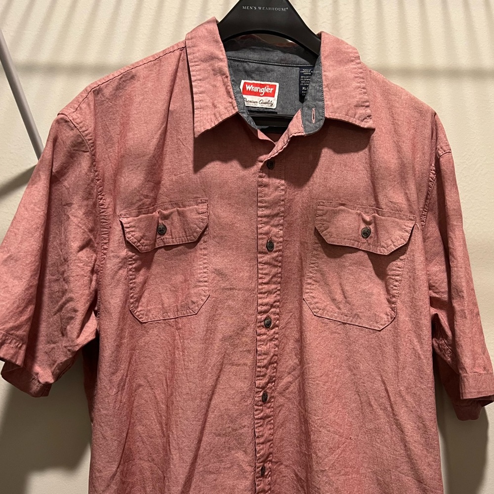 Men’s Wrangler Comfort Flex Button-Down Utility Shirt (Size: XL)